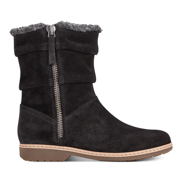 earth shoes Hyland Water Repellent Round Toe Flat Casual Booties Black