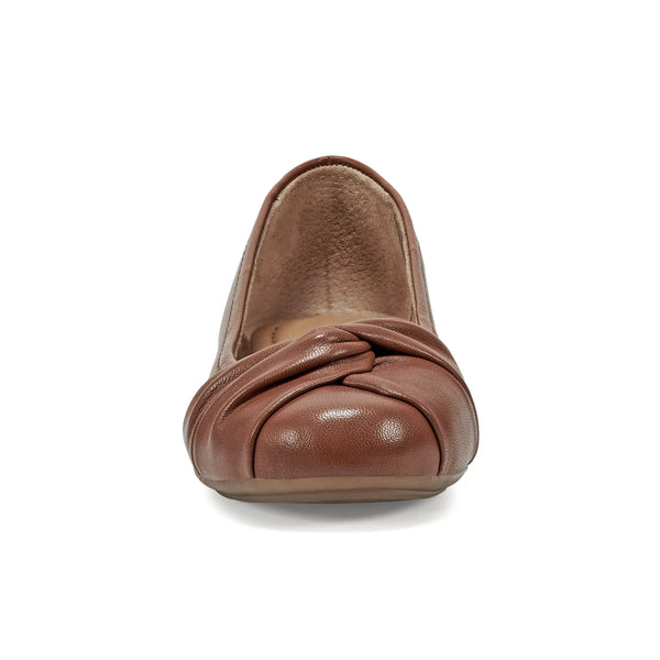 Earth Shoes Jacci Lightweight Round Toe Slip-on Dress Flats Dark Natural