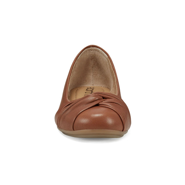 Earth Shoes Jacci Lightweight Round Toe Slip-on Dress Flats Medium Brown