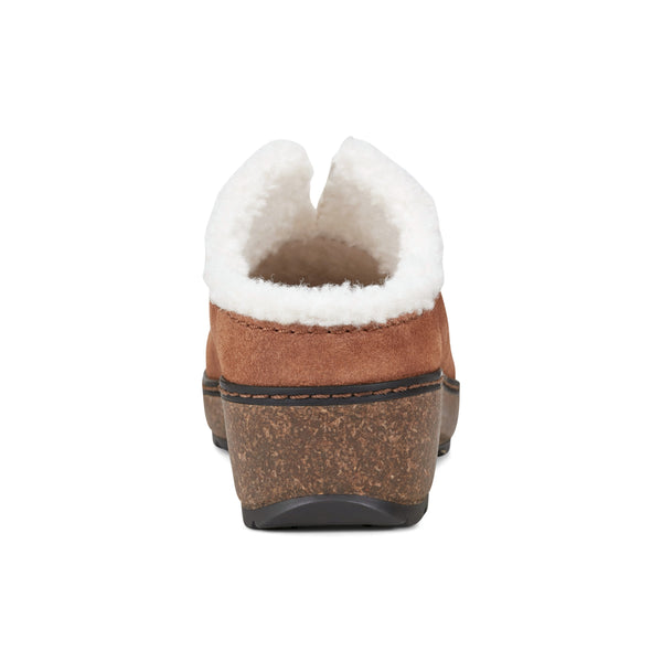 Earth Shoes Kolia Round Toe Slip-on Casual Clogs Medium Brown Suede