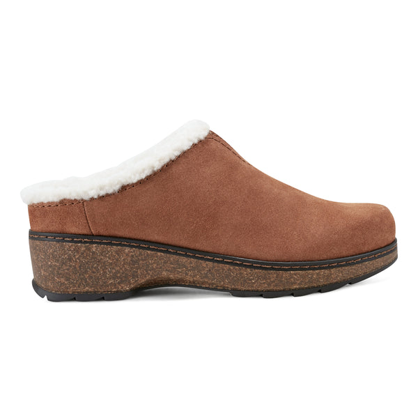 earth shoes Kolia Round Toe Slip-on Casual Clogs Medium Brown Suede