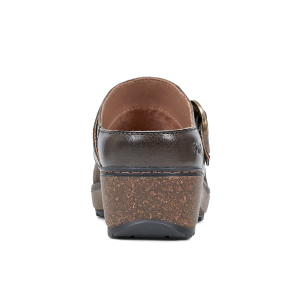 Earth Shoes Kulla Slip-on Round Toe Casual Clogs Dark Brown