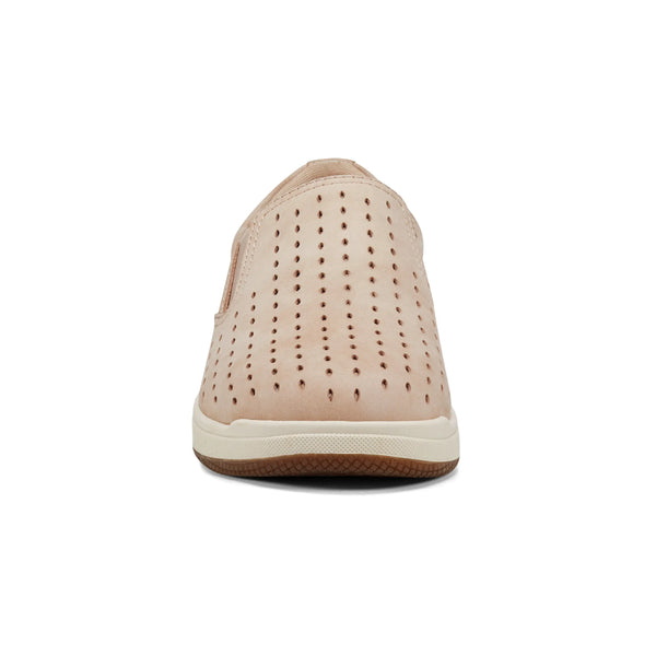 Earth Shoes Nel Laser Cut Round Toe Casual Slip-on Sneakers Light Natural