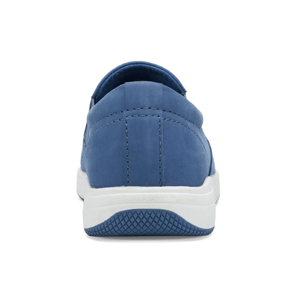 Earth Shoes Nel Laser Cut Round Toe Casual Slip-on Sneakers Medium Blue