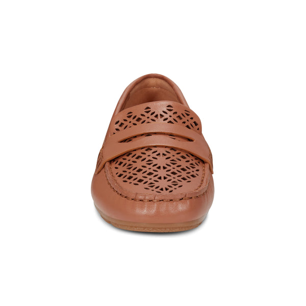 Earth Shoes Remi Almond Toe Slip-on Casual Flat Loafers Medium Natural