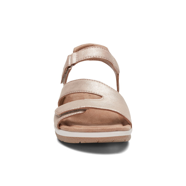 Earth Shoes Sureal Casual Strappy Round Toe Flat Sandals Gold