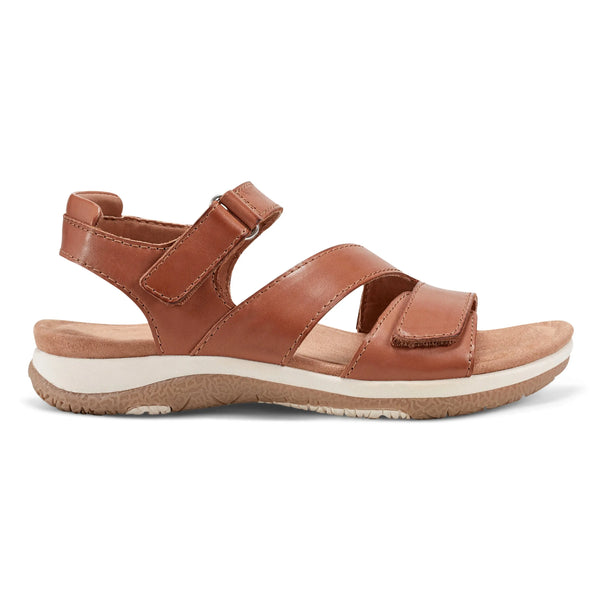 earth shoes Sureal Casual Strappy Round Toe Flat Sandals Medium Natural