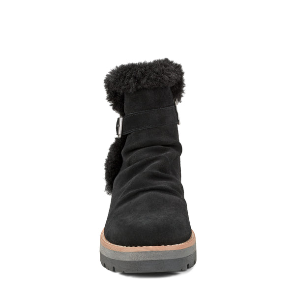 Earth Shoes Yara Waterproof Lug Sole Casual Ankle Booties Black