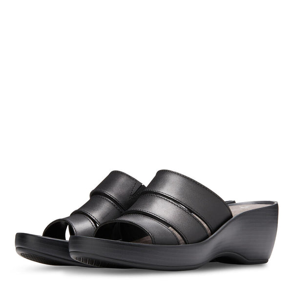 Eastland Women's June Wedge Sandal