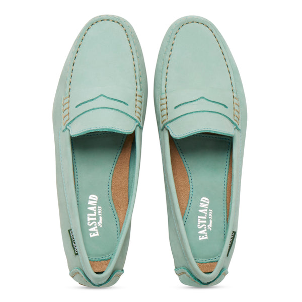 Eastland Women's Patricia Penny Loafer Driving Moc Honeydew Nubuc