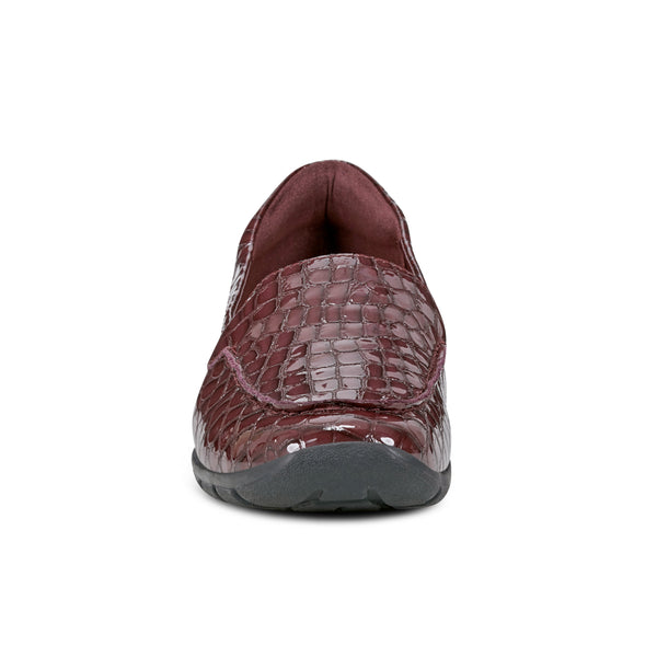 Easy Spirit Abide Casual Flats Plum Patent Leather Croco