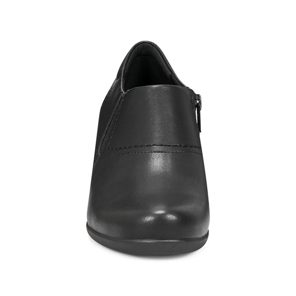 Easy Spirit Caine Round Toe Shooties Black
