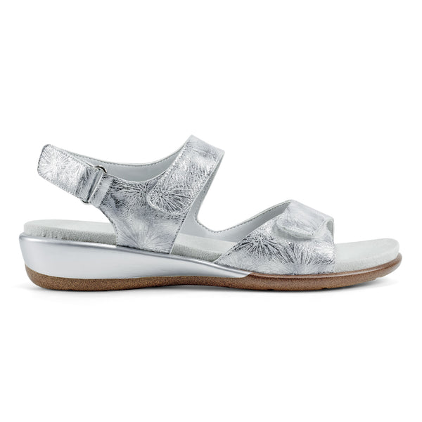Easy Spirit Hartwell Flat Sandals Metallic Silver Print