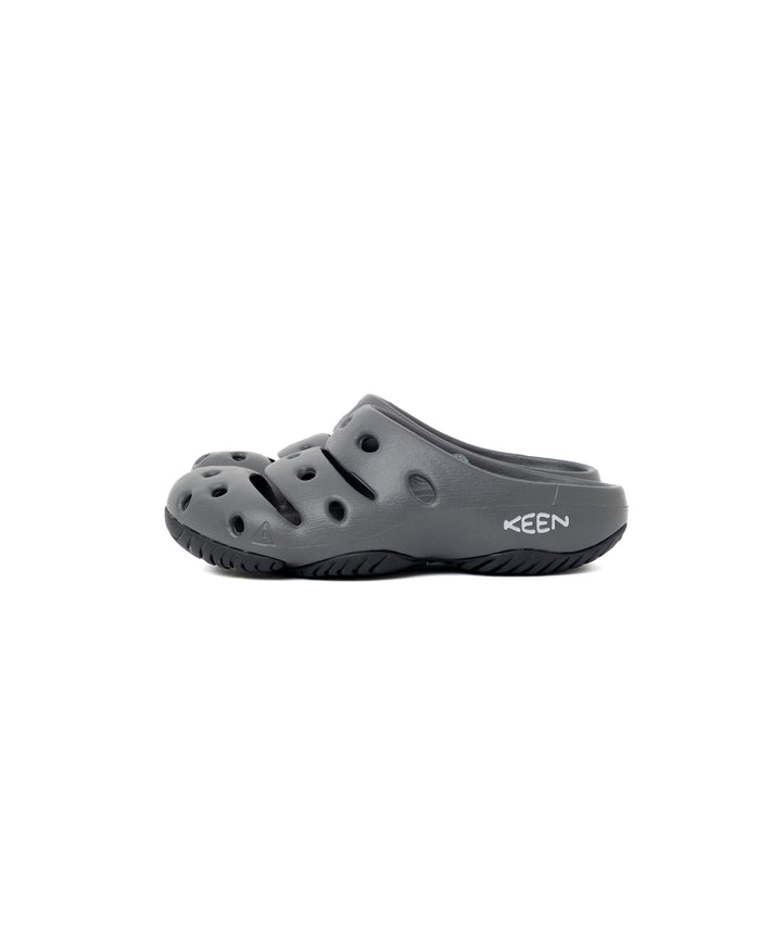Eat Dust KEEN Women's Yogui : Magnet Black