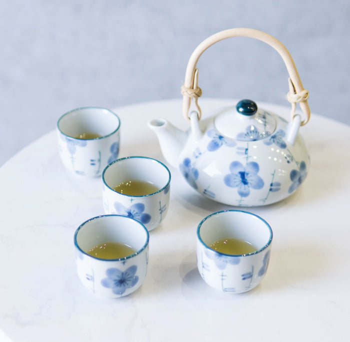 ebros gift Blue Japanese Cherry Blossom Flowers Design Porcelain Tea Pot And 4 Cups Set