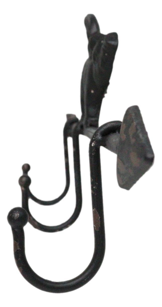 Ebros Gift Cast Iron Rustic Farmhouse When Pigs Fly Angel Pig With Arrow 3-Peg Wall Hooks