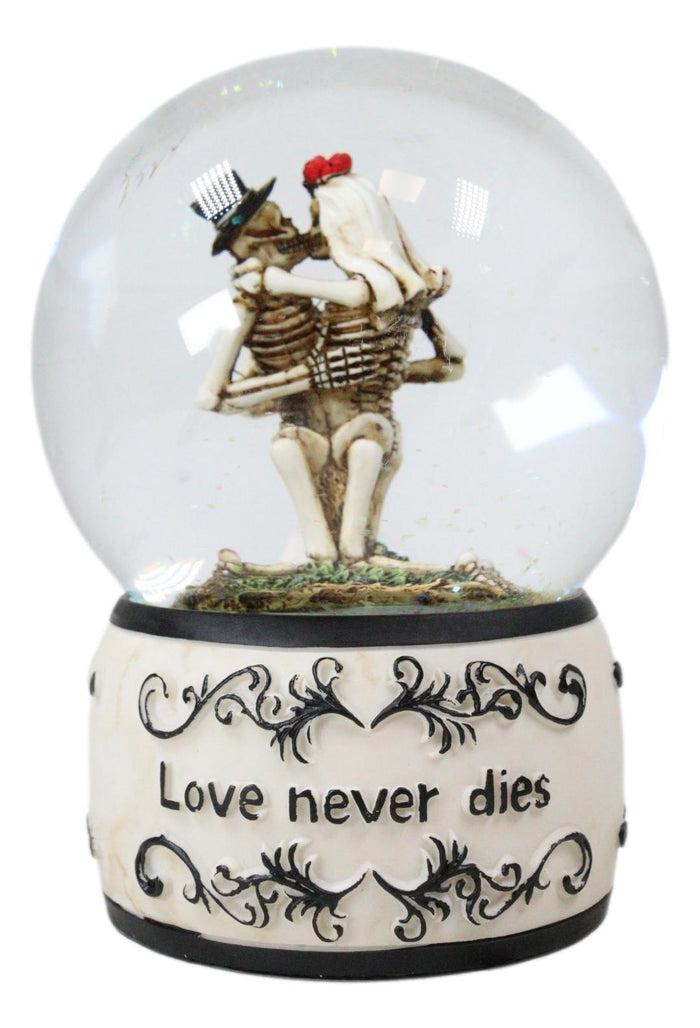 ebros gift Day of The Dead Love Never Dies Kissing Bride And Groom Skeletons Water Globe