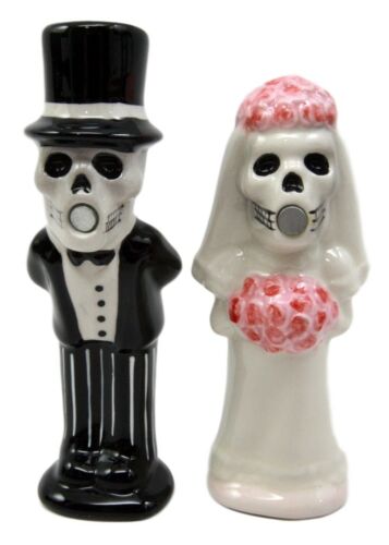Ebros Gift Ebros Day Of The Dead Salt & Pepper Shakers Skeleton Couple Bride & Groom Set