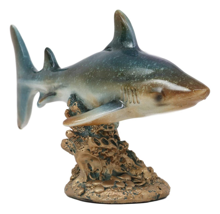 ebros gift Ebros Gift 7" Long Ocean Marine Beach Coastal Predator Great White Shark Swimming Over Coral Reefs Statue Deep Blue Sea Apex Hunter Sharks Fish Figurine Home Decor