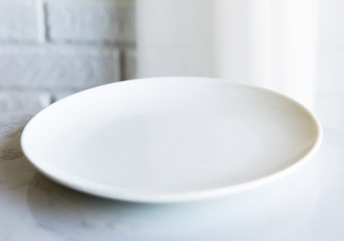 ebros gift Ebros Pack Of 6 White Porcelain Round Plates (7" Appetizer Dessert Side Plate)
