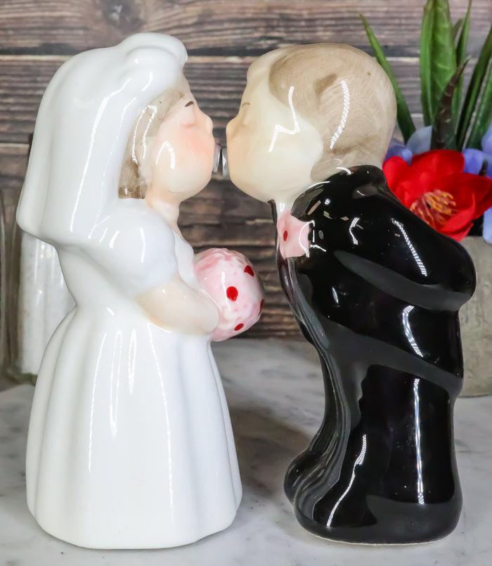 ebros gift Ebros Romantic Bridal Wedding Kissing Bride And Groom Magnetic Salt Pepper Shakers Set