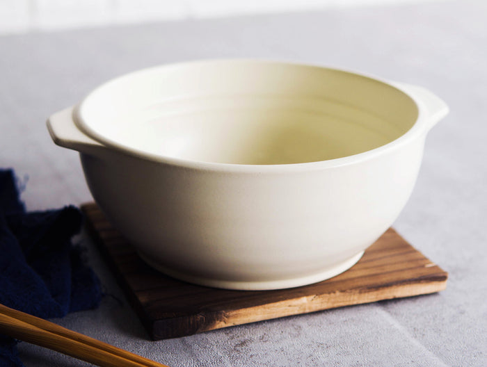 ebros gift Japanese White Donabe Ceramic Hot Clay Pot Bowl Casserole 32oz With Wooden Base