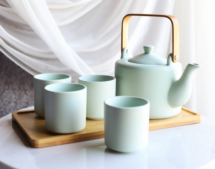 ebros gift Matte Green Modern Ceramic 28oz Tea Pot With 4 Cups And Bamboo Serving Tray Set