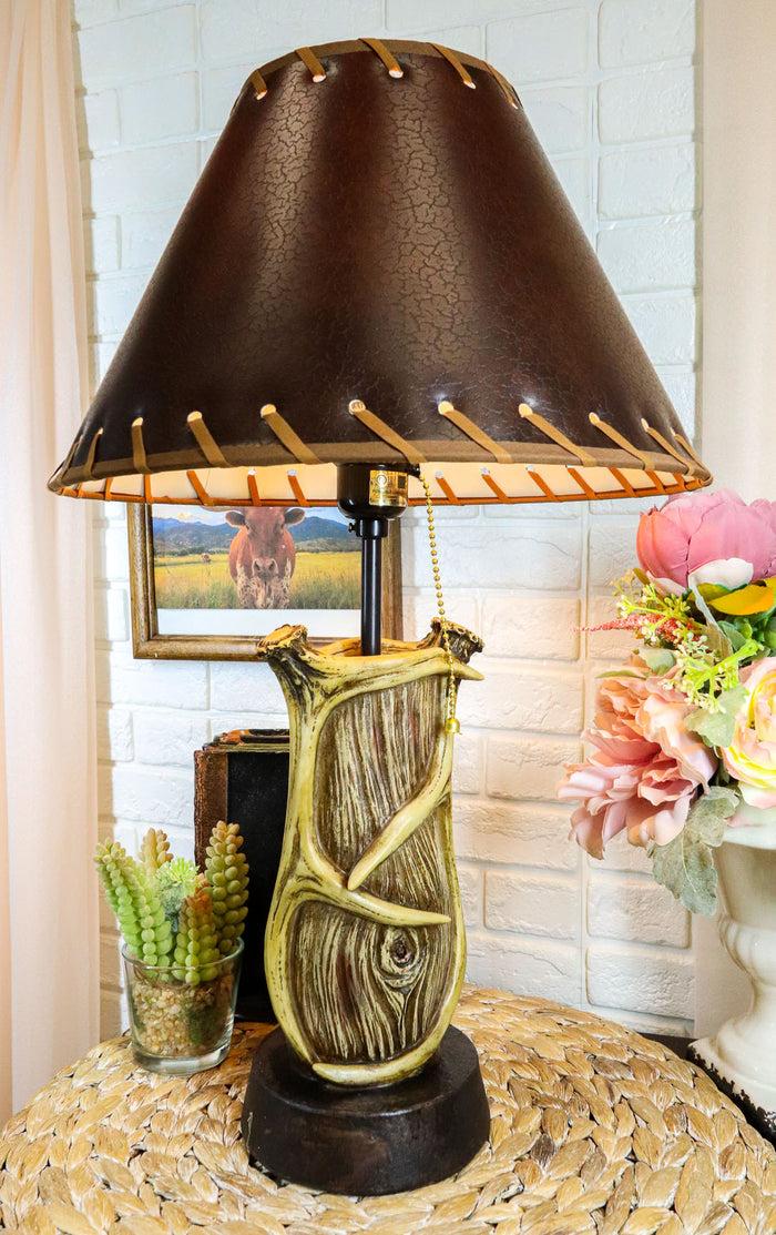 ebros gift Rustic Western Hunters Lodge Deer Antlers On Driftwood Trunk Desktop Table Lamp