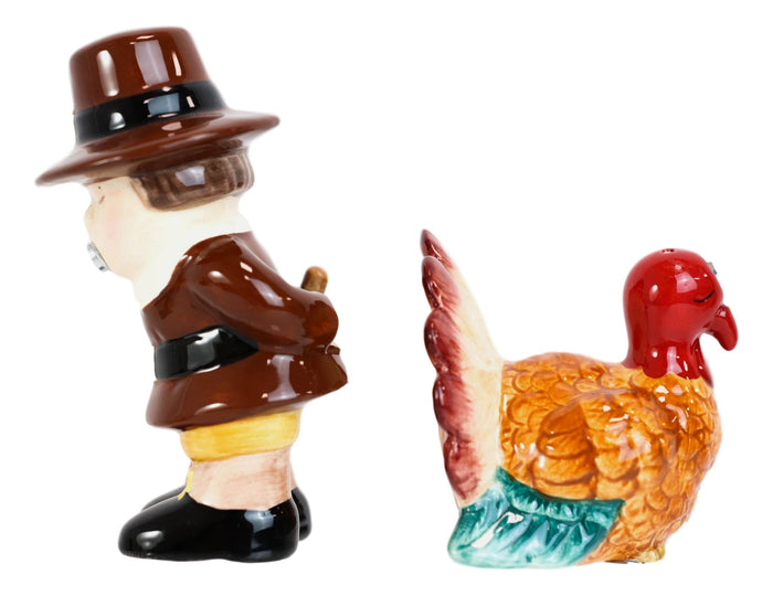 Ebros Gift Thanksgiving Pilgrim With Axe Kissing Turkey Ceramic Salt And Pepper Shakers Set