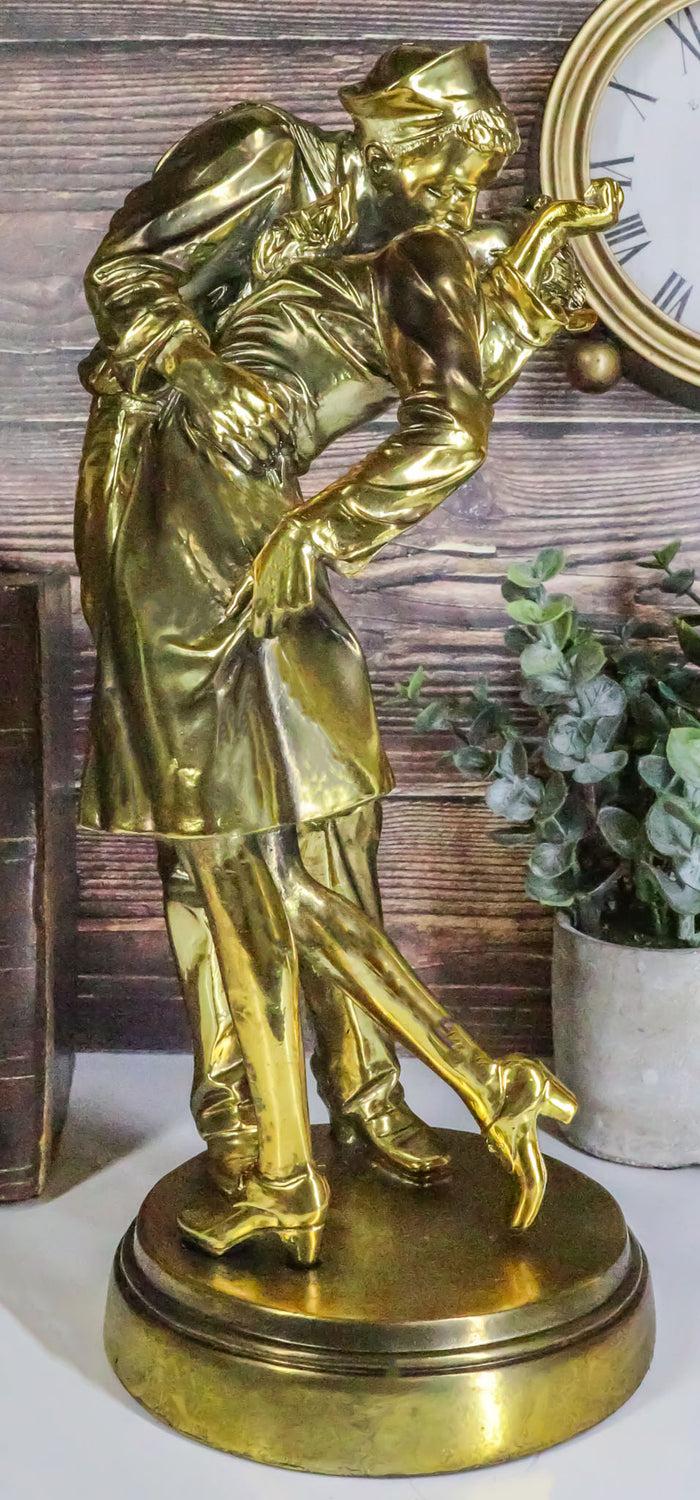 ebros gift Unconditional Surrender Bronzed Navy Sailor Kissing Nurse Statue World War 2