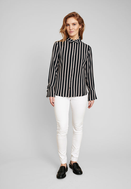 Echte Nahla Skinny Trousers SL - White