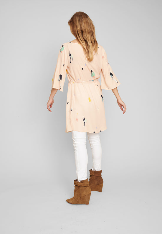 Echte Zenta Regular Dresses - Peach Art