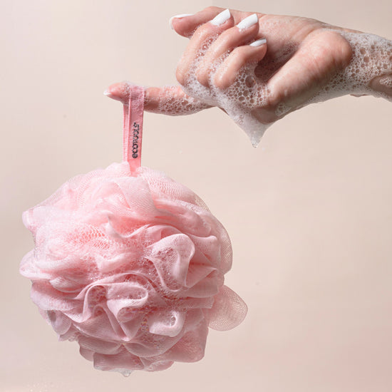 Ecotools Delicate Recycled EcoPouf - Pink Punch