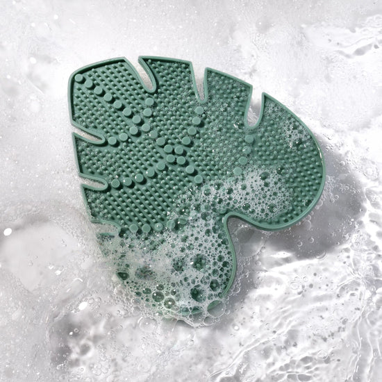 Ecotools Makeup Brush Cleansing Pad + Deep Clean Shampoo Bundle