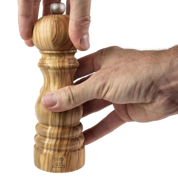 Eddingtons PARIS PEPPER MILL OLIVEWOOD 18CM