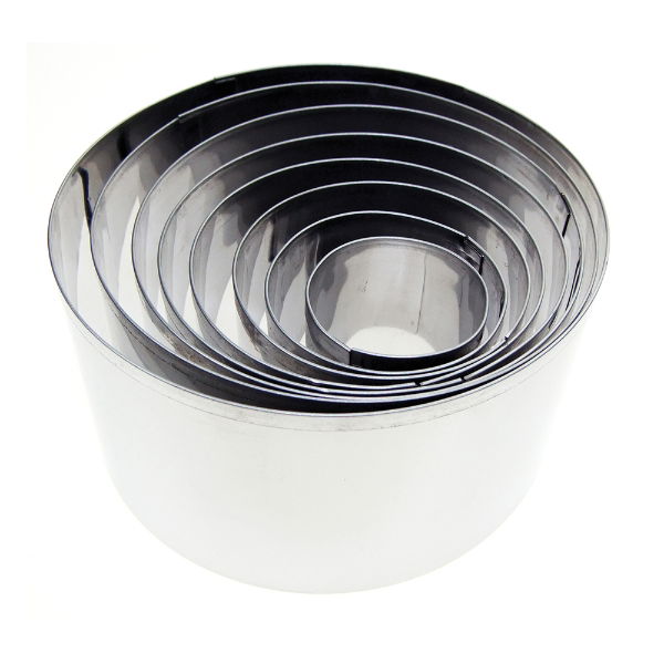 eddingtons ROUND COOKIE CUTTER SET 8PCS