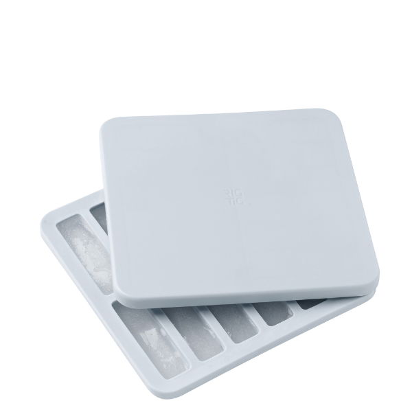 eddingtons FREEZE IT ICE CUBE TRAY WITH LID SMALL LIGHT BLUE