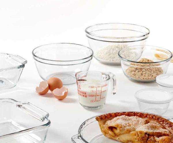 Eddingtons RECTANGLE GLASS RED LIDDED FOOD STORAGE 2.6L