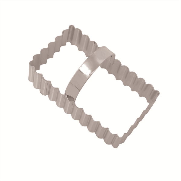 eddingtons RECTANGLE SS FLUTED COOKIE CUTTER WITH HANDLE