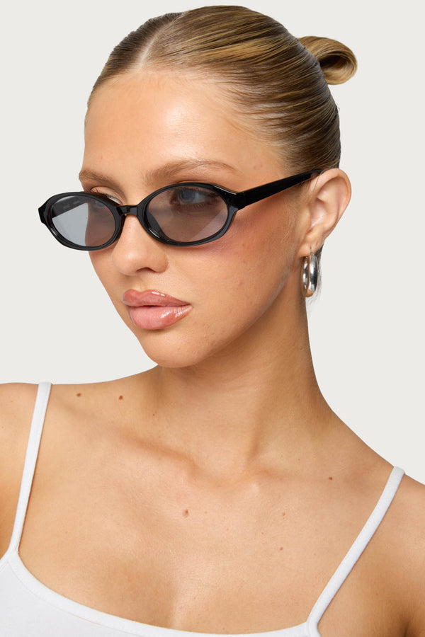 edikted Clarke Oval Sunglasses oxford
