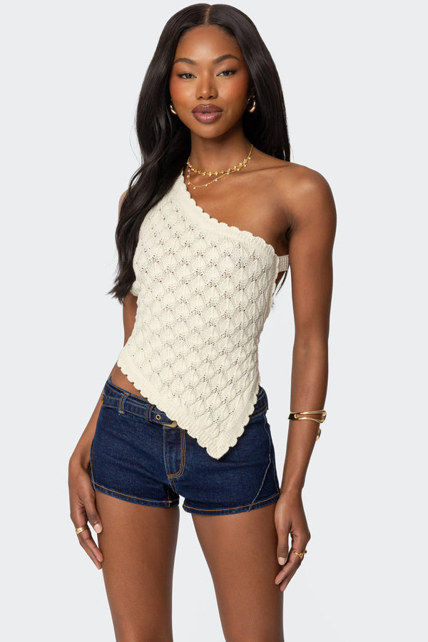 edikted Codi Backless Asymmetric Knit Top cream