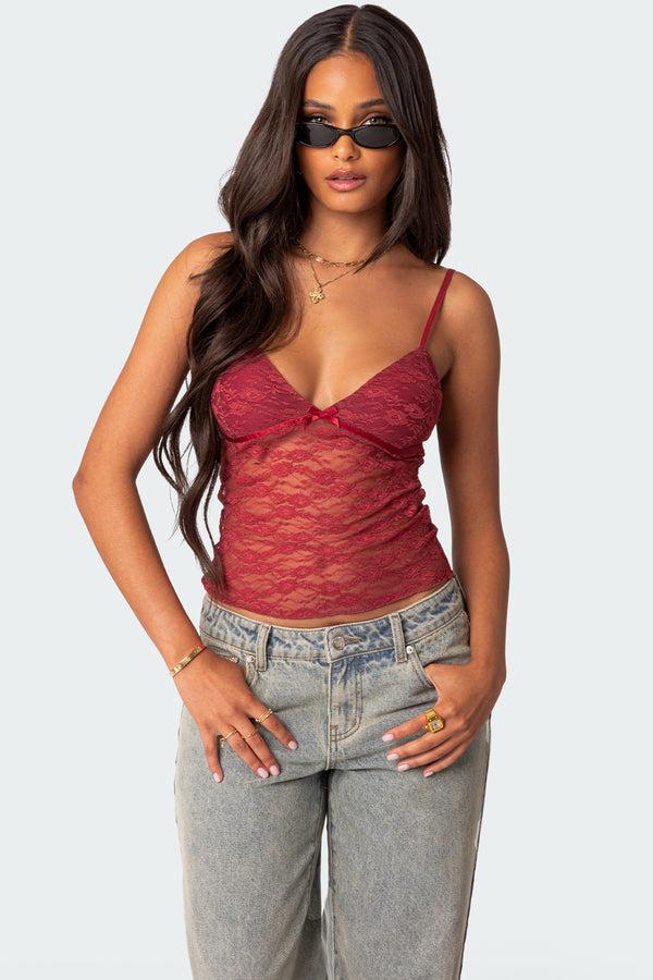 edikted Eira Sheer Lace Tank Top bordu