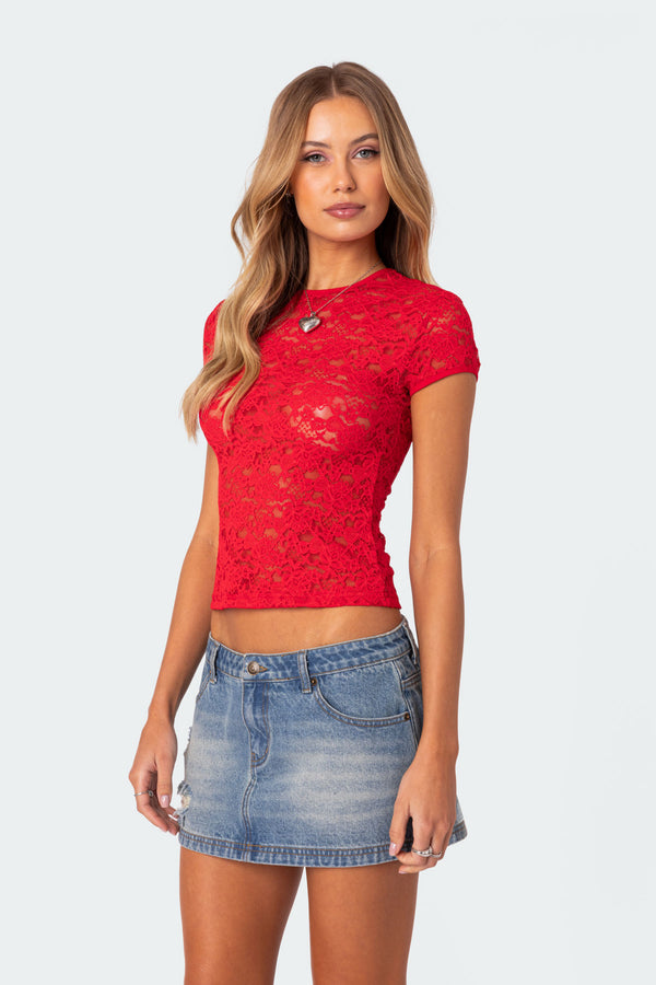 Edikted Kaori Sheer Lace T Shirt Red