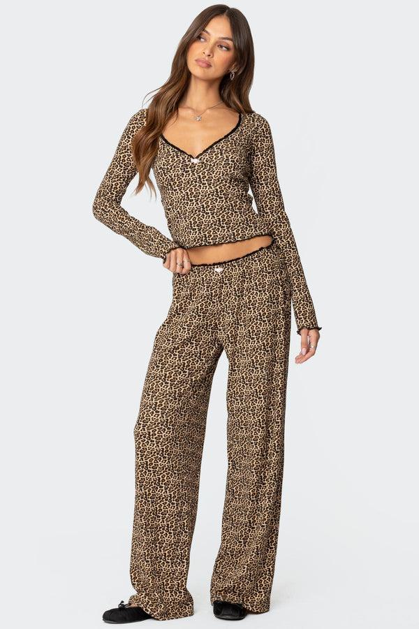 Edikted Lue Leopard Printed Ribbed V Neck Top Mix