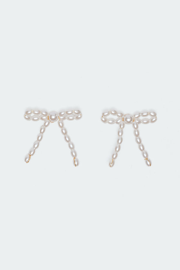 Edikted Pearl Bow Stud Earrings White