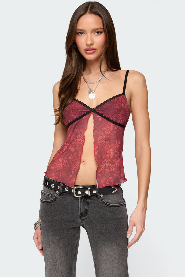 edikted Printed Mesh Split Front Top bordu