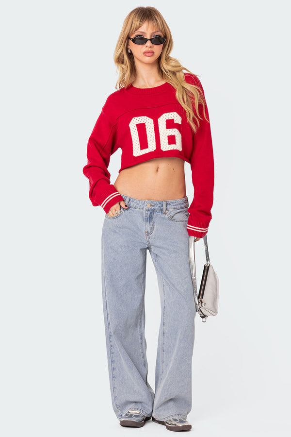 edikted Petite Raelynn Washed Low Rise Jeans light blue