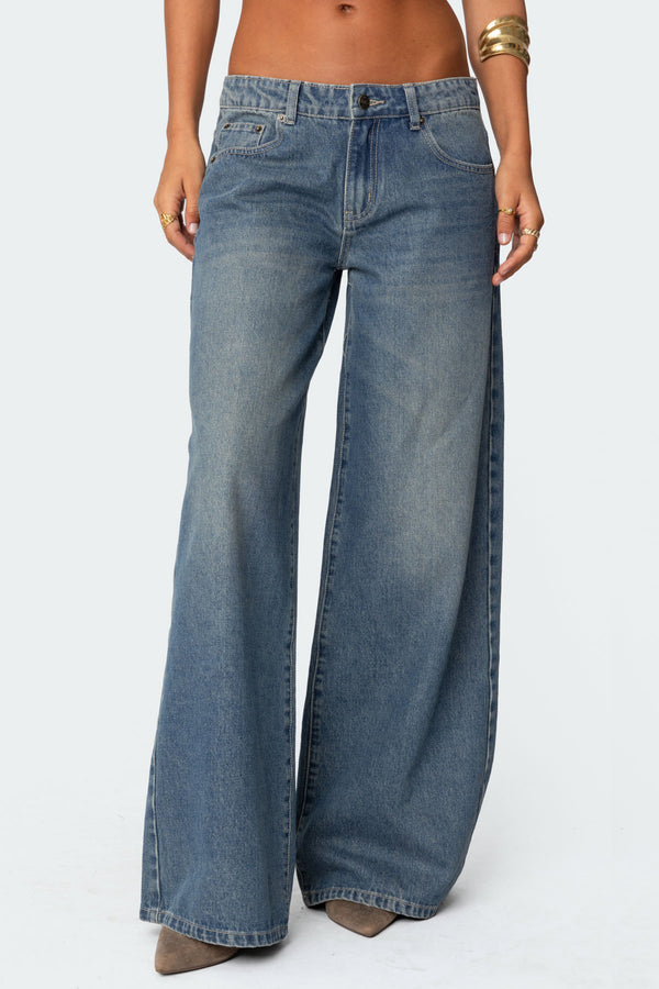 Edikted Vyxen Vintage Washed Low Rise Jeans Blue Vintage Washed