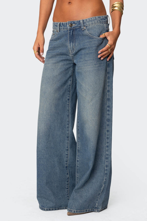 Edikted Vyxen Vintage Washed Low Rise Jeans Blue Vintage Washed
