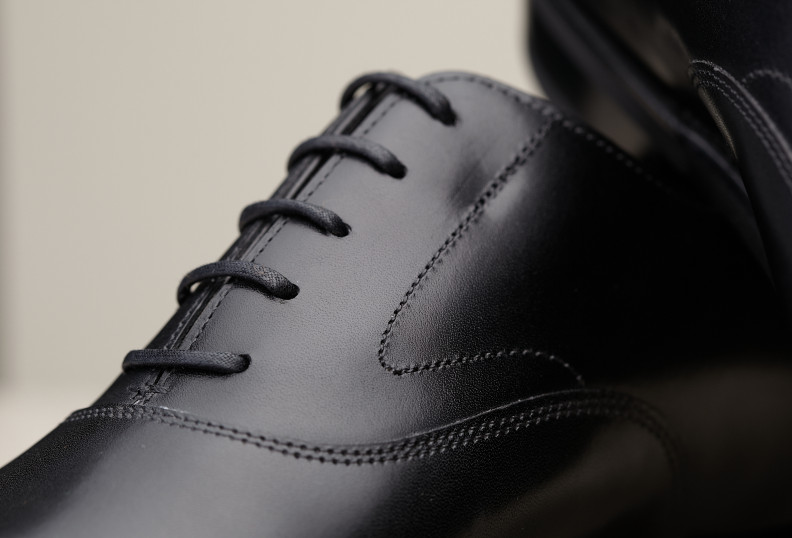 Edward Green Chelsea 82 Last — Black Calf With Slim Rubber Soles